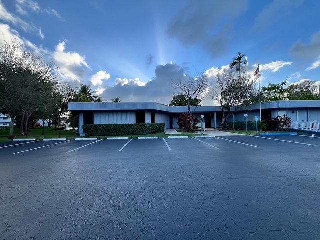 113 Royal Park Drive 1G, Oakland Park, FL 33309