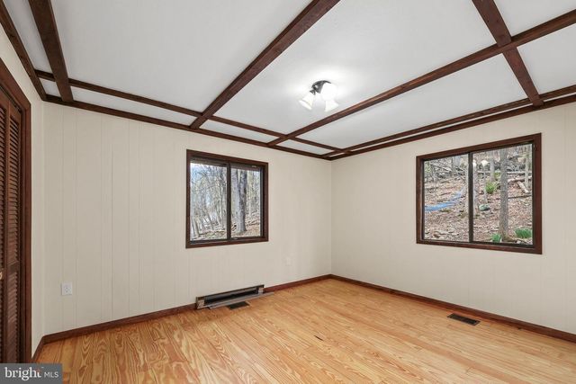 758 CLUB HOUSE RD, Front Royal, VA 22630