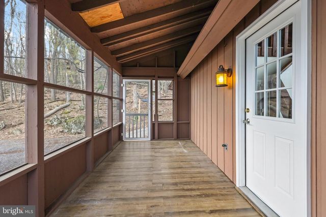 758 CLUB HOUSE RD, Front Royal, VA 22630