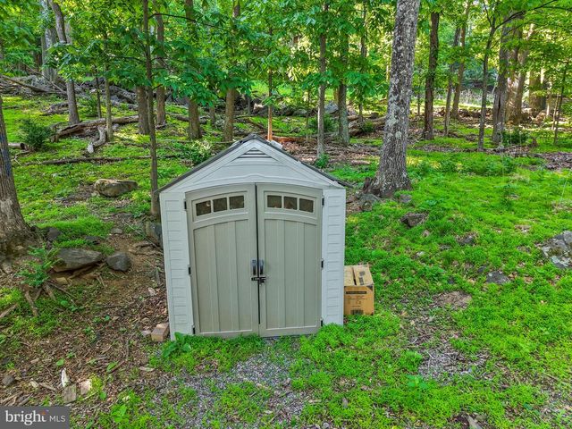 758 CLUB HOUSE RD, Front Royal, VA 22630