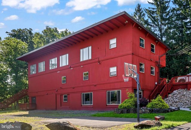 758 CLUB HOUSE RD, Front Royal, VA 22630