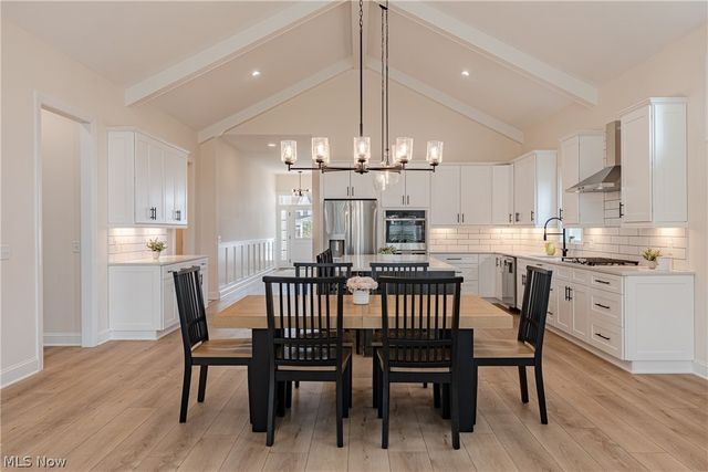 570 Magnolia Court, Mayfield Village, OH 44143