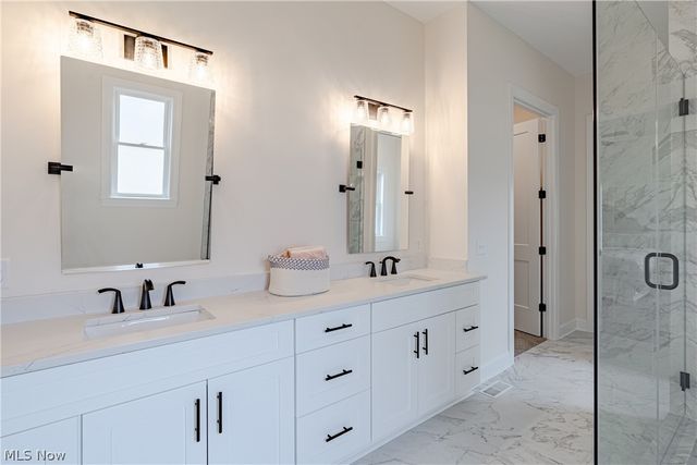 570 Magnolia Court, Mayfield Village, OH 44143