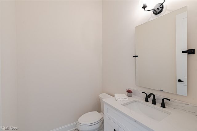 570 Magnolia Court, Mayfield Village, OH 44143