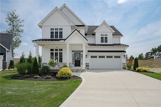 570 Magnolia Court, Mayfield Village, OH 44143