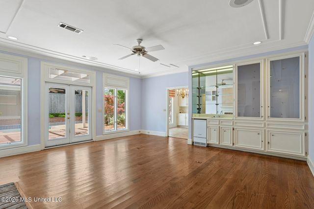 11 Highland Meadows Drive, Jackson, MS 39211