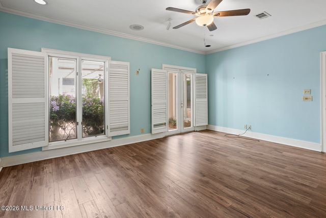 11 Highland Meadows Drive, Jackson, MS 39211