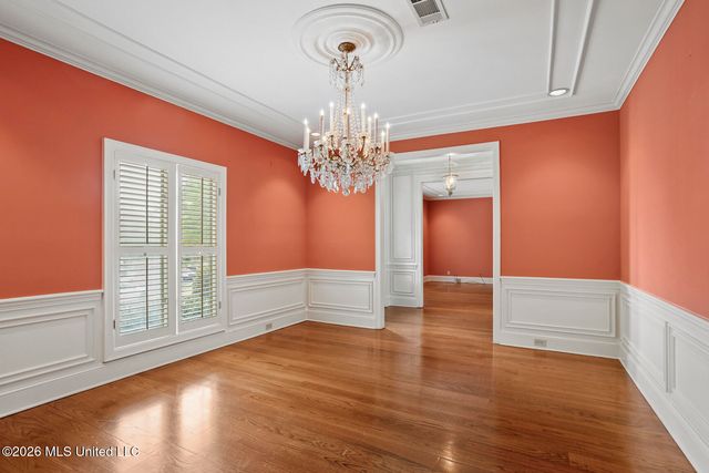 11 Highland Meadows Drive, Jackson, MS 39211