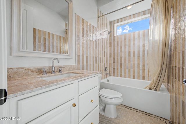 6954 W MAYA Way, Peoria, AZ 85383