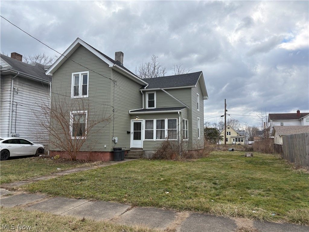 124 N Cedar Avenue, Niles, OH 44446