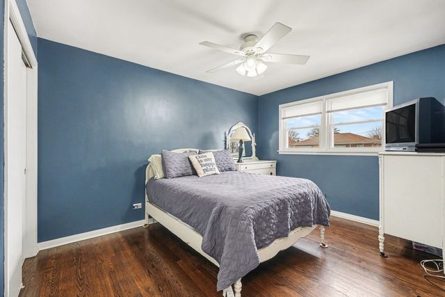 735 E 163rd Street, South Holland, IL 60473