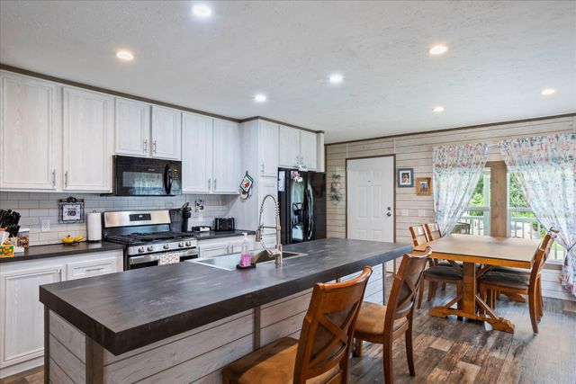 111 Hillside Court, Warrenville, SC 29851
