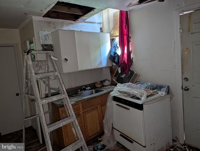 1164 KAIGHN AVE, Camden, NJ 08103