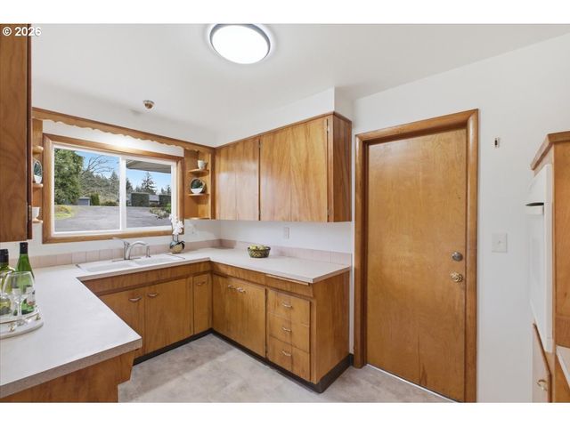 38072 SCRAVEL HILL Rd, Albany, OR 97322