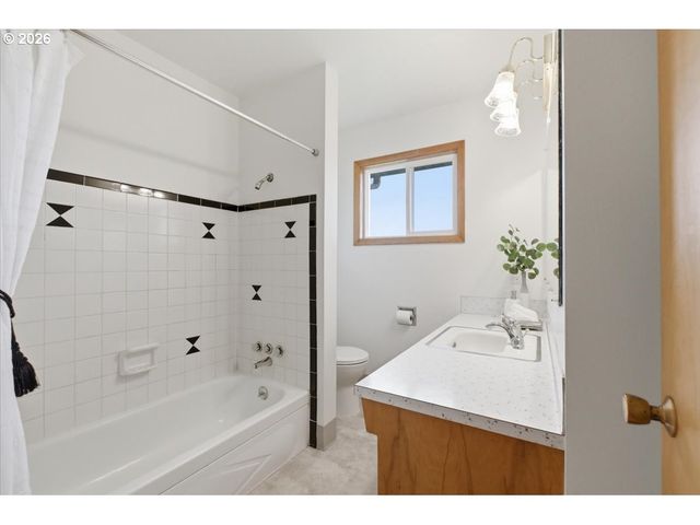 38072 SCRAVEL HILL Rd, Albany, OR 97322