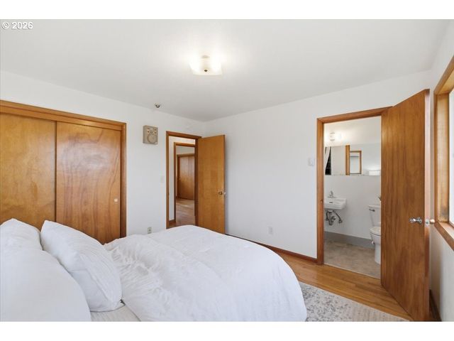 38072 SCRAVEL HILL Rd, Albany, OR 97322