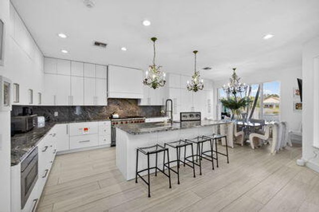 639 Masters Way, Palm Beach Gardens, FL 33418