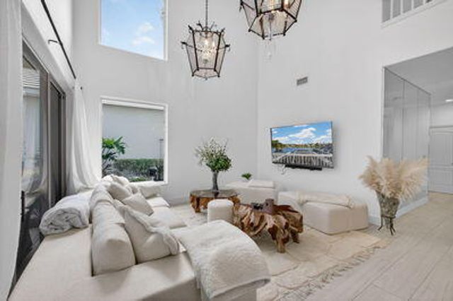 639 Masters Way, Palm Beach Gardens, FL 33418