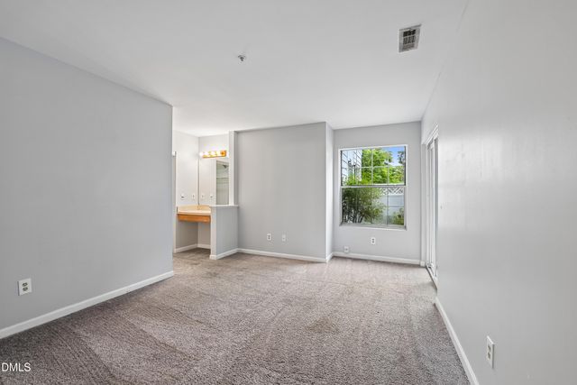 4900 Avenida Del Sol Drive 102, Raleigh, NC 27616