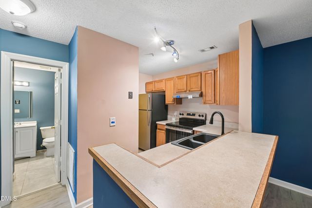 4900 Avenida Del Sol Drive 102, Raleigh, NC 27616