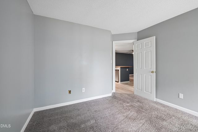 4900 Avenida Del Sol Drive 102, Raleigh, NC 27616