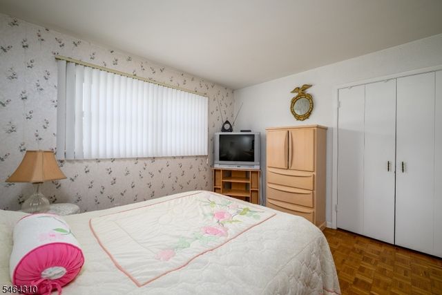 385 Jensen Ave, Rahway City, NJ 07065