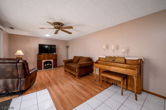 385 Jensen Ave, Rahway City, NJ 07065