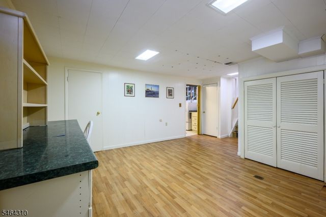 385 Jensen Ave, Rahway City, NJ 07065