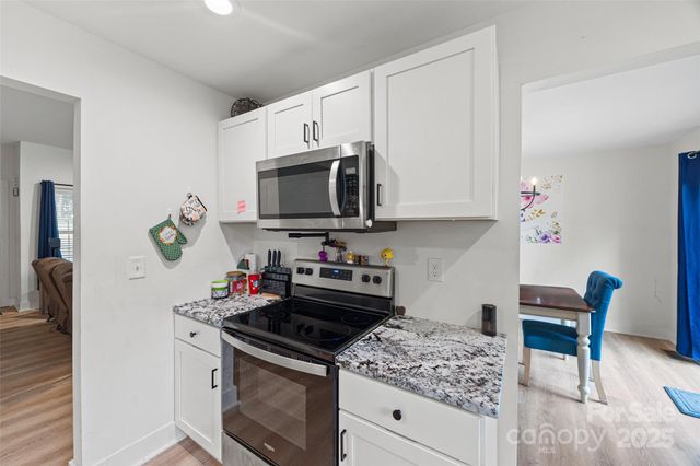 1009 Rainbow Circle, Catawba, SC 29704