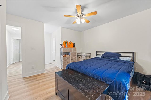 1009 Rainbow Circle, Catawba, SC 29704