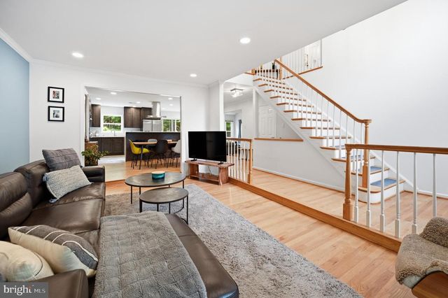 12101 GATEWATER DR, Potomac, MD 20854