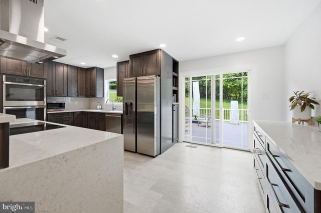 12101 GATEWATER DR, Potomac, MD 20854