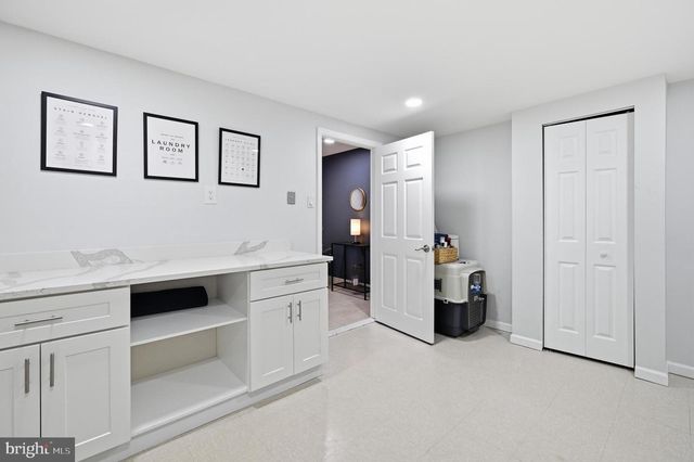 12101 GATEWATER DR, Potomac, MD 20854
