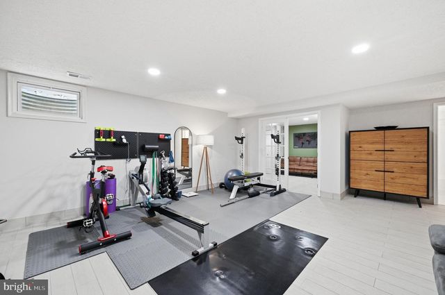 12101 GATEWATER DR, Potomac, MD 20854