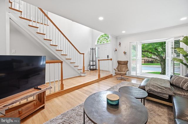 12101 GATEWATER DR, Potomac, MD 20854