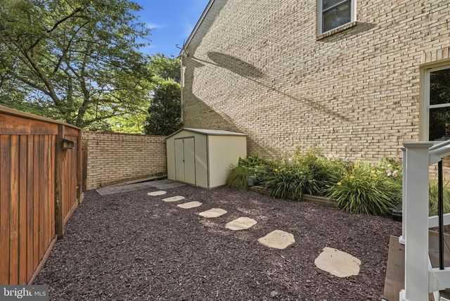 12101 GATEWATER DR, Potomac, MD 20854