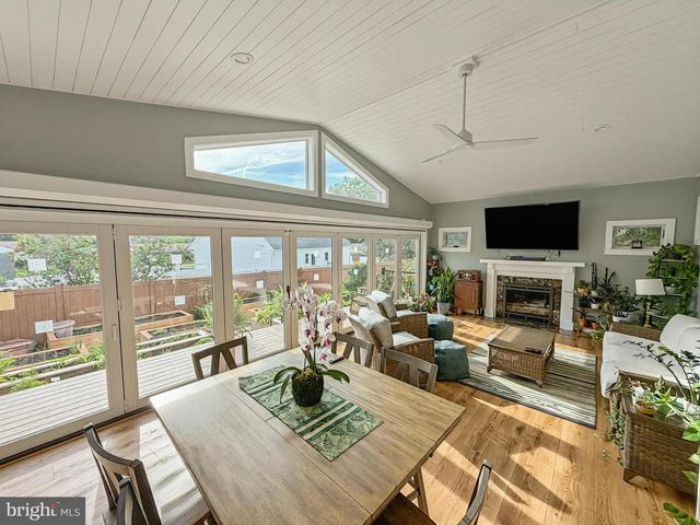 207 N 34TH ST, Camp Hill, PA 17011