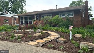 207 N 34TH ST, Camp Hill, PA 17011