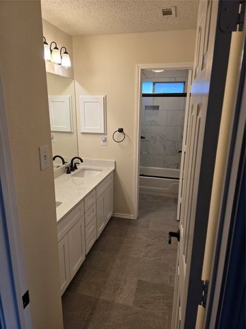 7105 Fieldstone Drive, Frisco, TX 75034