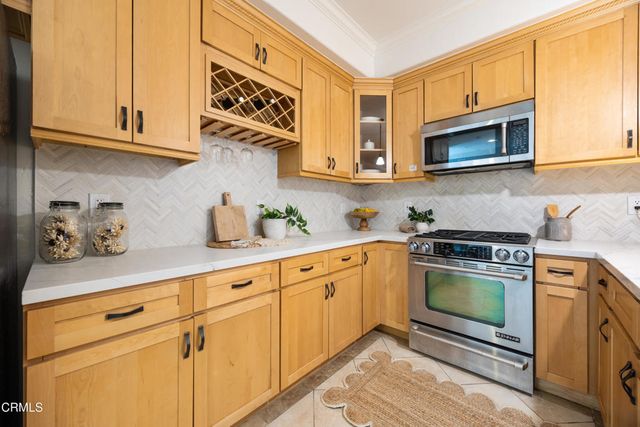 690 S Marengo Avenue 5, Pasadena, CA 91106