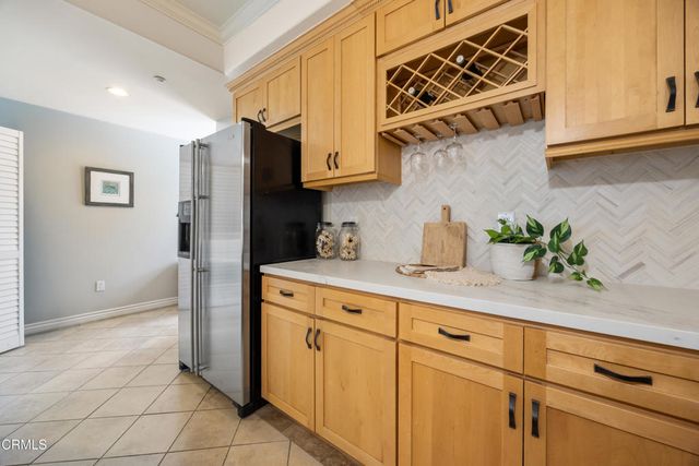 690 S Marengo Avenue 5, Pasadena, CA 91106