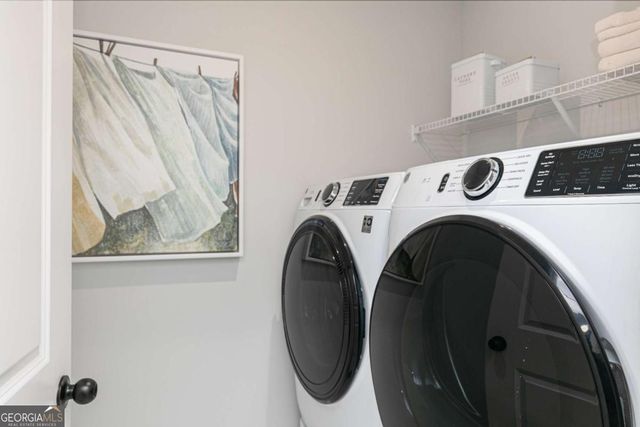 868 Leraes Way, Loganville, GA 30052