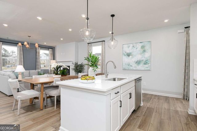 868 Leraes Way, Loganville, GA 30052