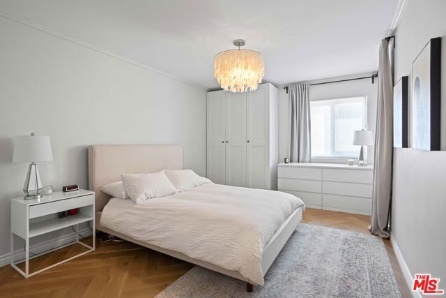 705 Westmount Drive 209, West Hollywood, CA 90069