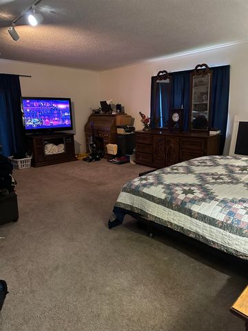 213 COUNTY ROAD 3131, De Berry, TX 75639