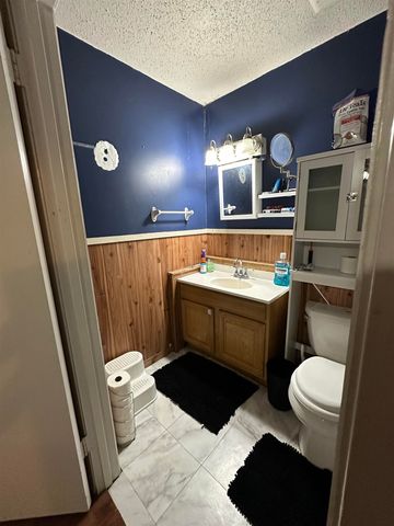 213 COUNTY ROAD 3131, De Berry, TX 75639