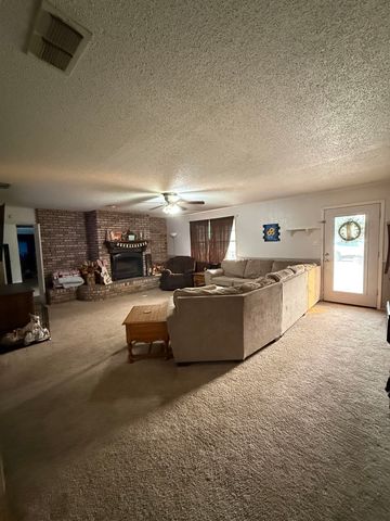 213 COUNTY ROAD 3131, De Berry, TX 75639