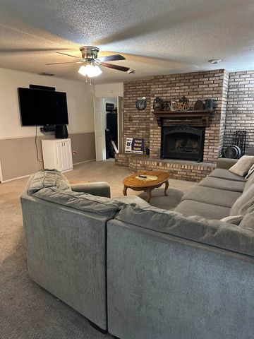 213 COUNTY ROAD 3131, De Berry, TX 75639