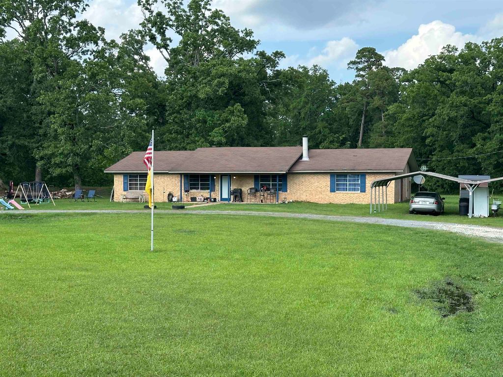 213 COUNTY ROAD 3131, De Berry, TX 75639
