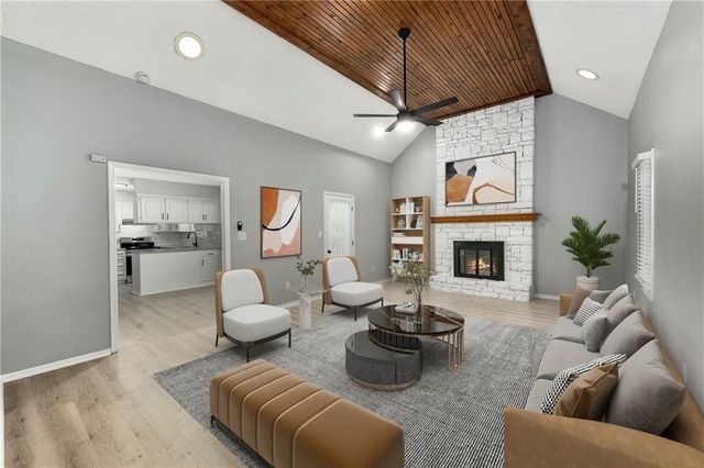 1912 NW Manor Drive, Blue Springs, MO 64014